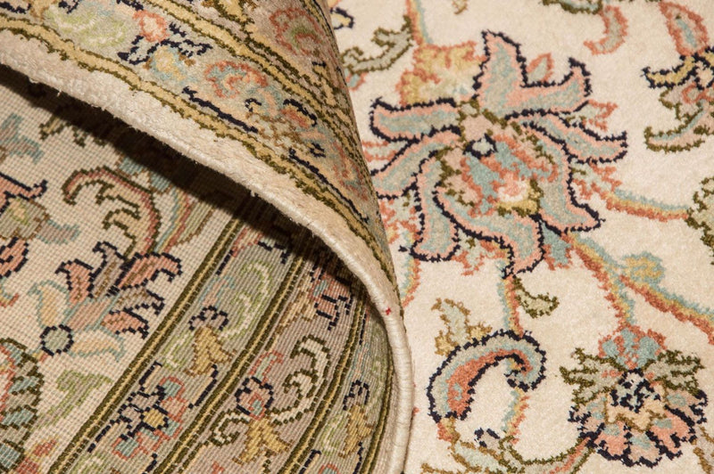 Silketeppe - Kashmir silke - 335 x 243 cm - beige