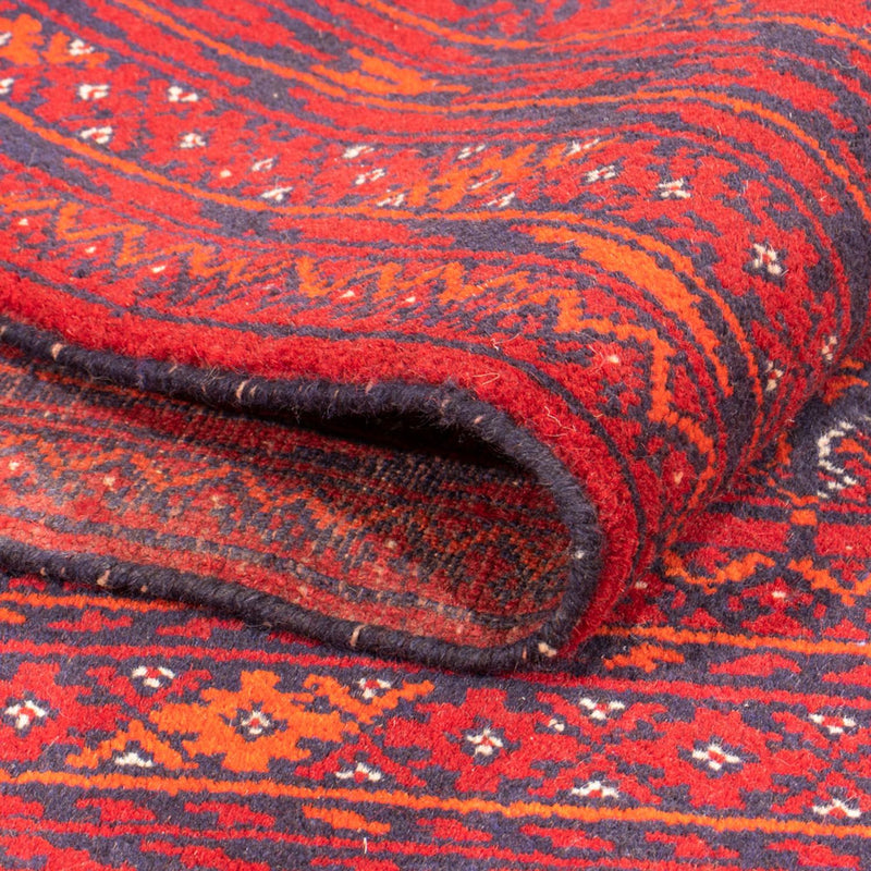 Turkaman teppe - 175 x 126 cm - rød