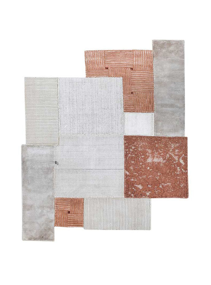 Ullteppe spesiell form  - 180 x 150 cm - krem