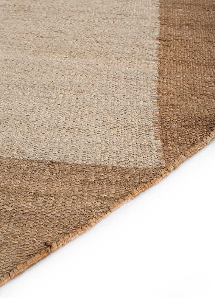 Designer teppe spesiell form  - 270 x 180 cm - mørk beige