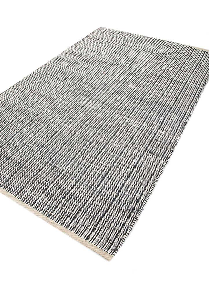 Sisalteppe - 240 x 150 cm - svart og hvitt