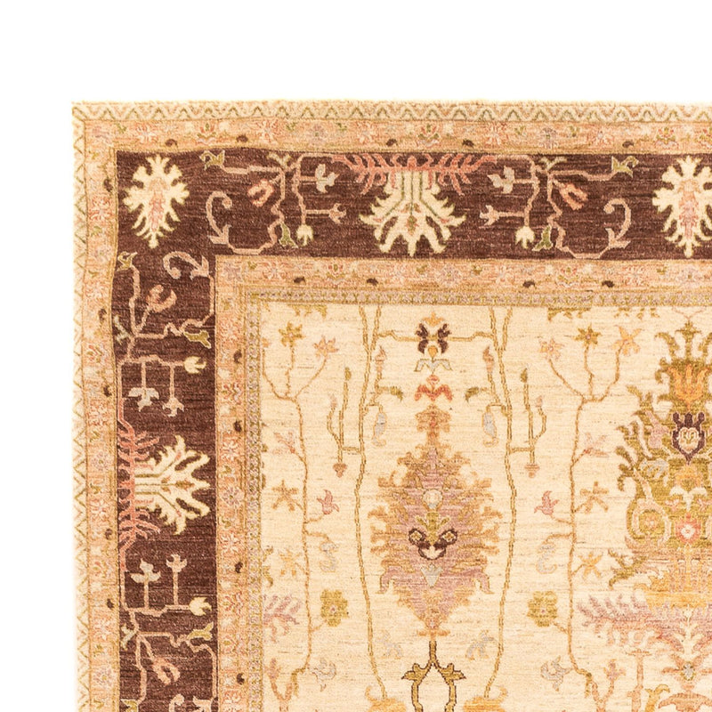 Ushak Teppe 349x246cm - Orientalsk teppe