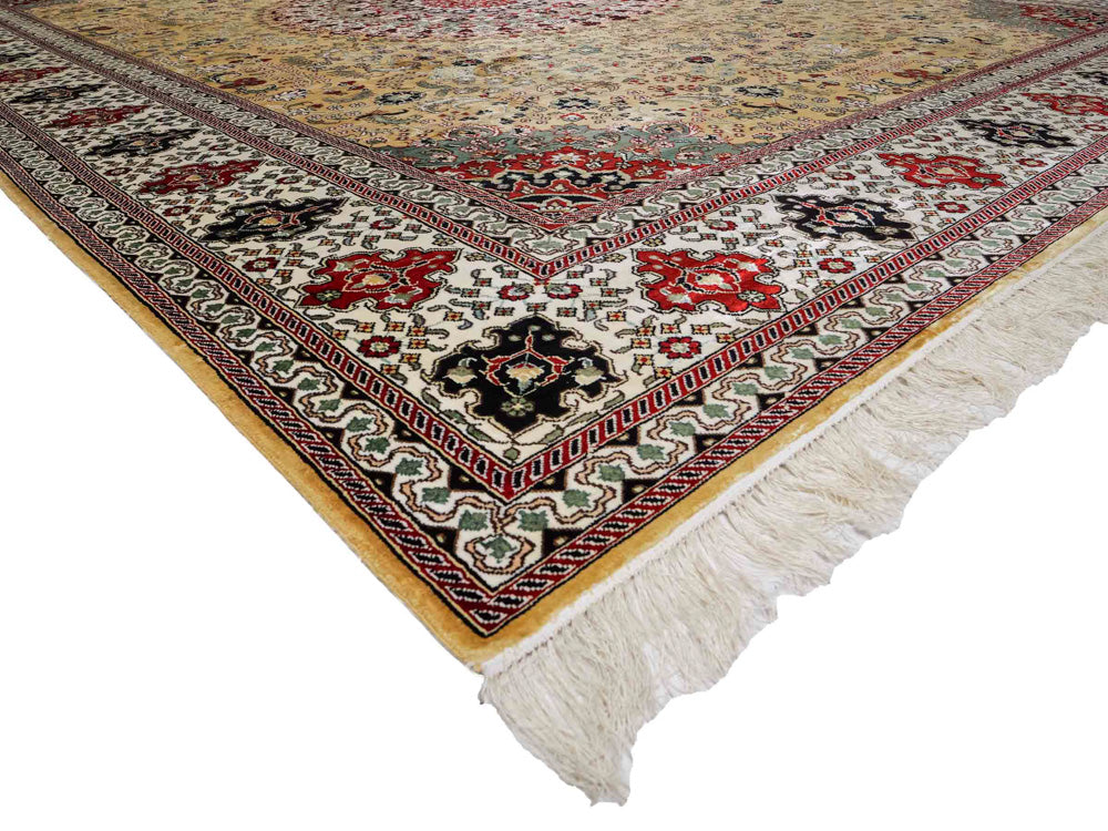 Silketeppe - Kina silke - 373 x 275 cm - lys beige