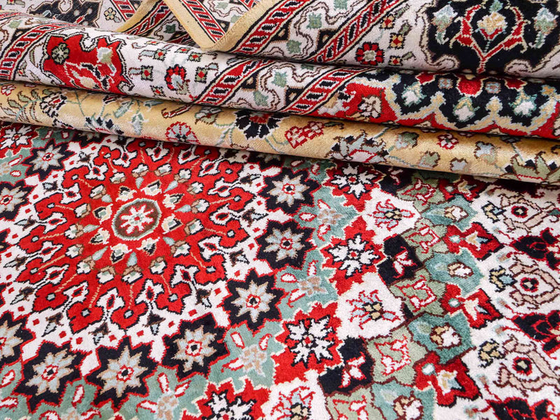 Silketeppe - Kina silke - 373 x 275 cm - lys beige