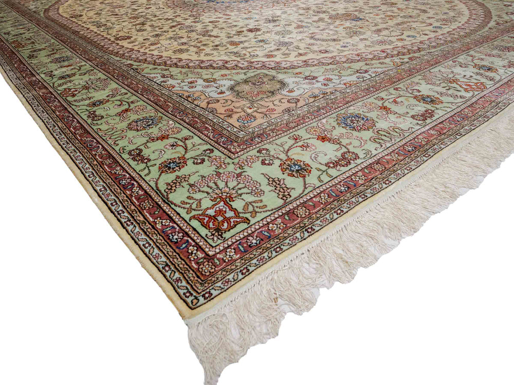 Silketeppe - Kina silke - 366 x 277 cm - beige