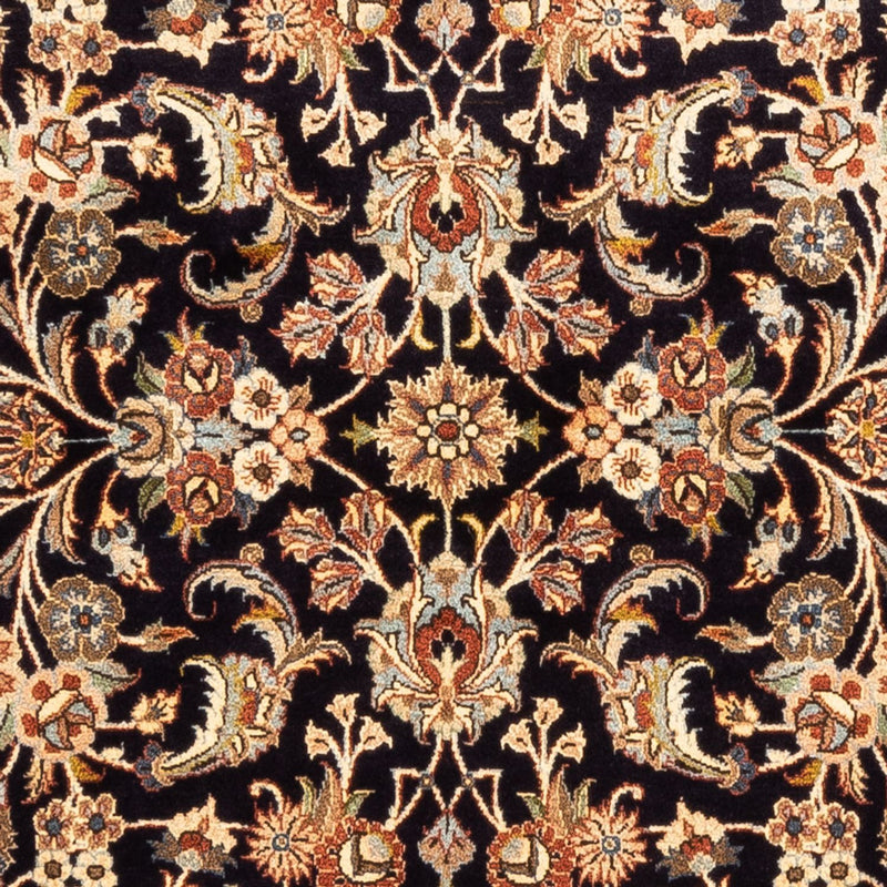 Persisk teppe - klassisk square  - 217 x 196 cm - mørk beige
