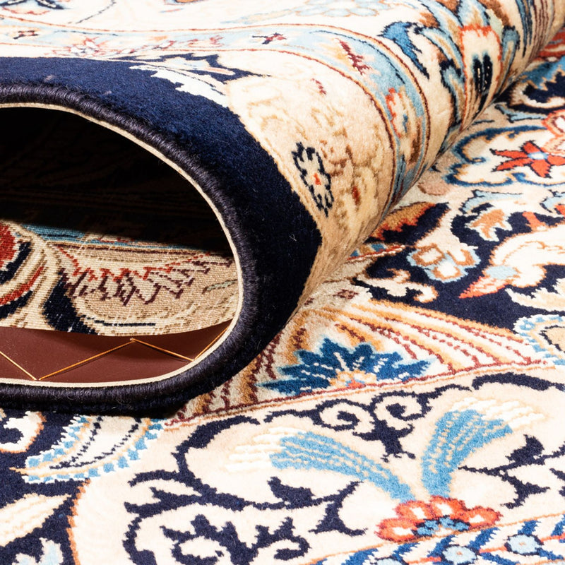 Persisk teppe - klassisk - 244 x 195 cm - krem