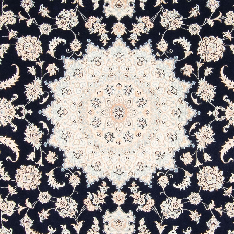 Nain Teppe 223x261cm - Persisk teppe