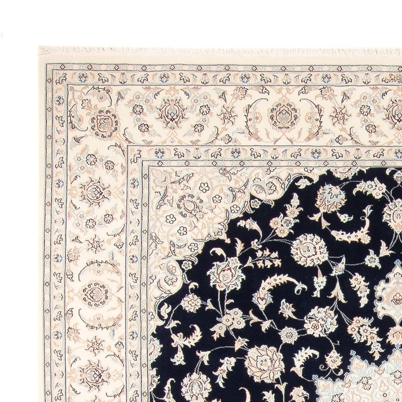Nain Teppe 223x261cm - Persisk teppe