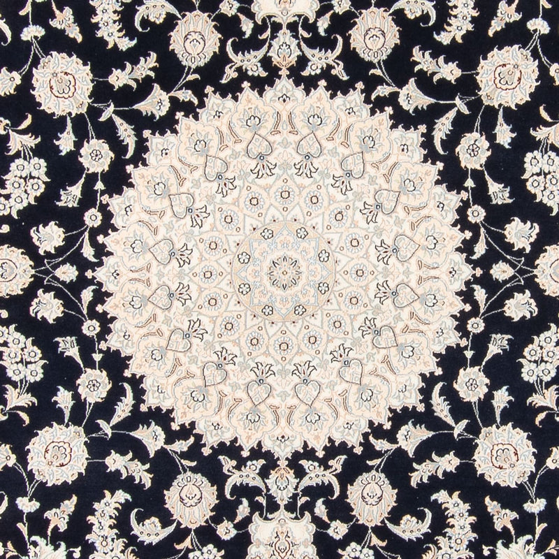 Nain Teppe 267x247cm - Persisk teppe