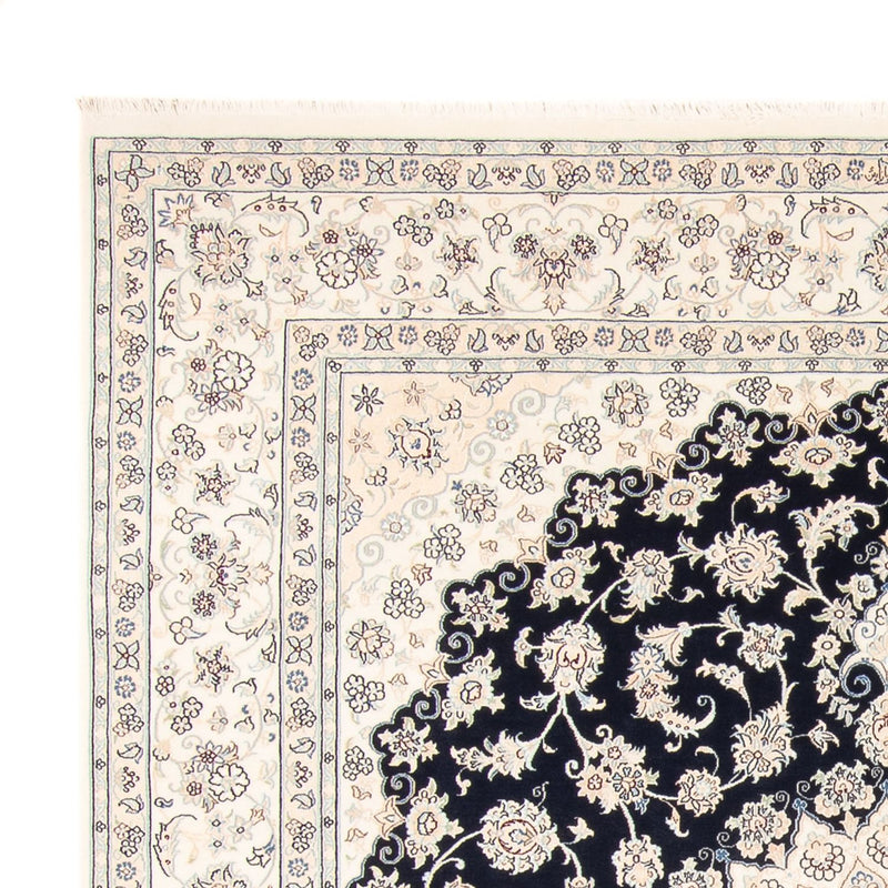 Nain Teppe 225x263cm - Persisk teppe
