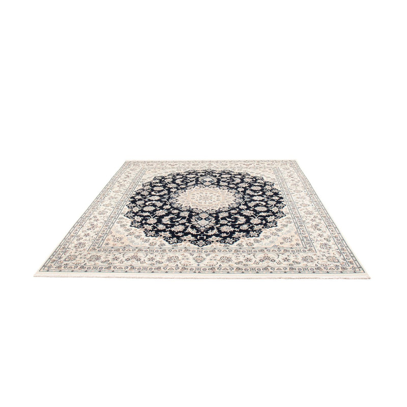 Nain Teppe 225x263cm - Persisk teppe