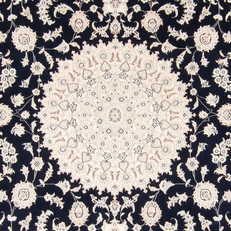 Nain Teppe 268x245cm - Persisk teppe