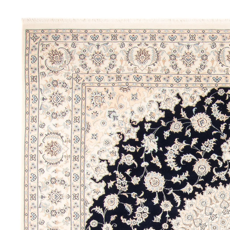 Nain Teppe 247x259cm - Persisk teppe