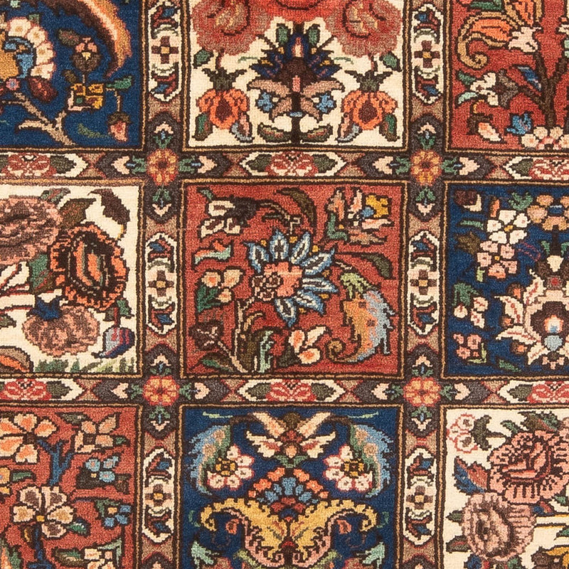 Bakhtiari Teppe 196x140cm - Persisk teppe