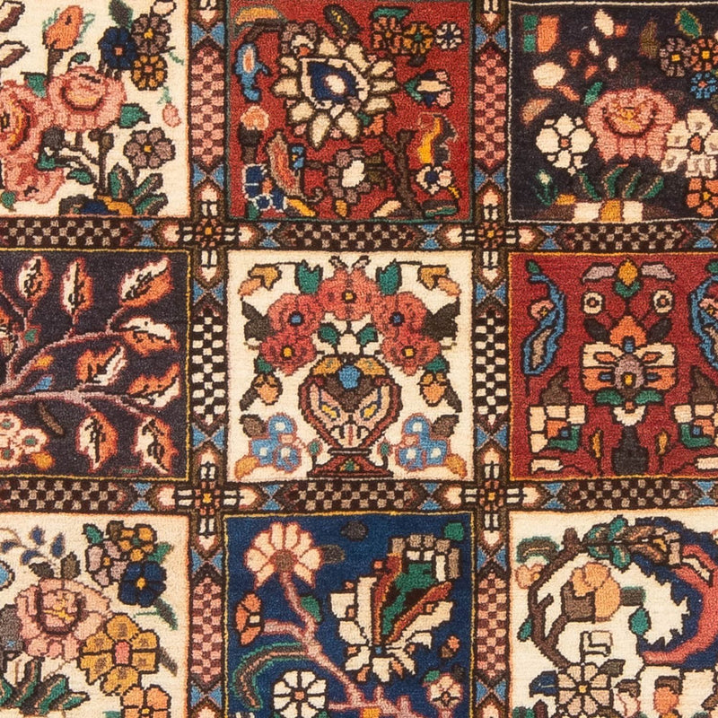 Bakhtiari Teppe 188x133cm - Persisk teppe