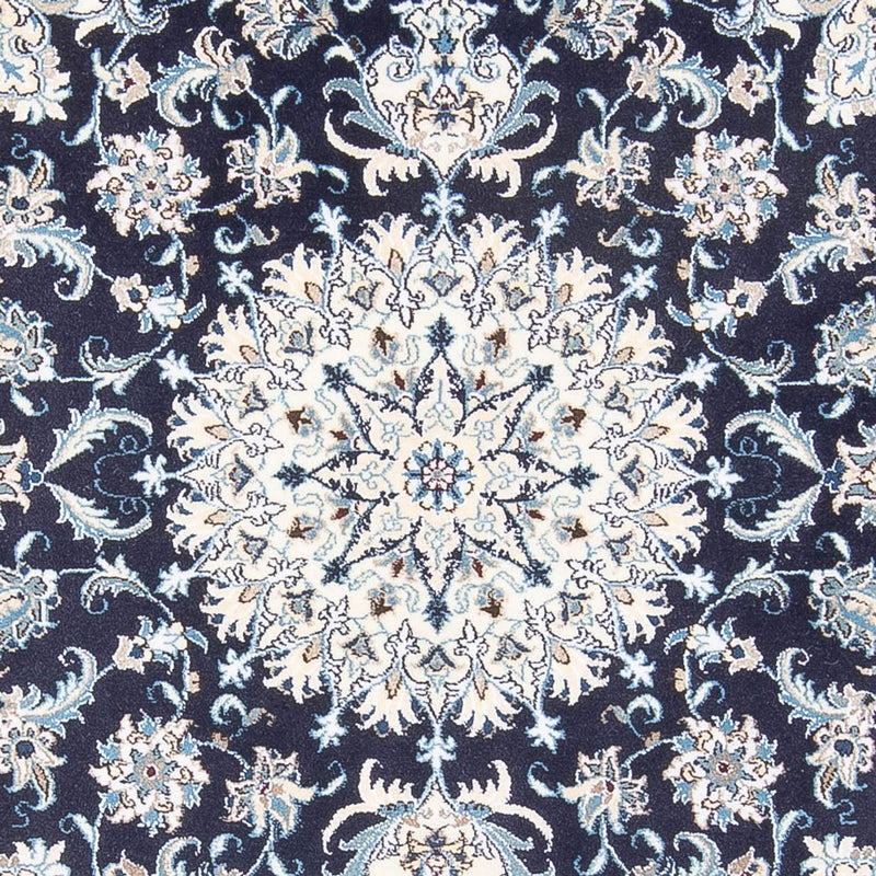 Nain Teppe 200x196cm - Persisk teppe