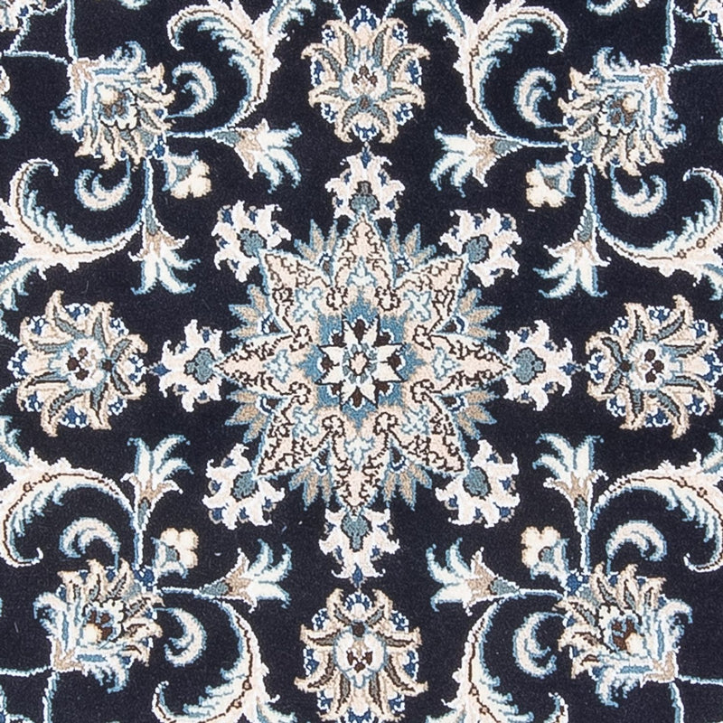 Nain Teppe 150x150cm - Persisk teppe
