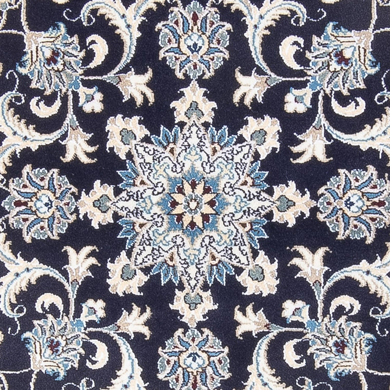 Nain Teppe 150x150cm - Persisk teppe