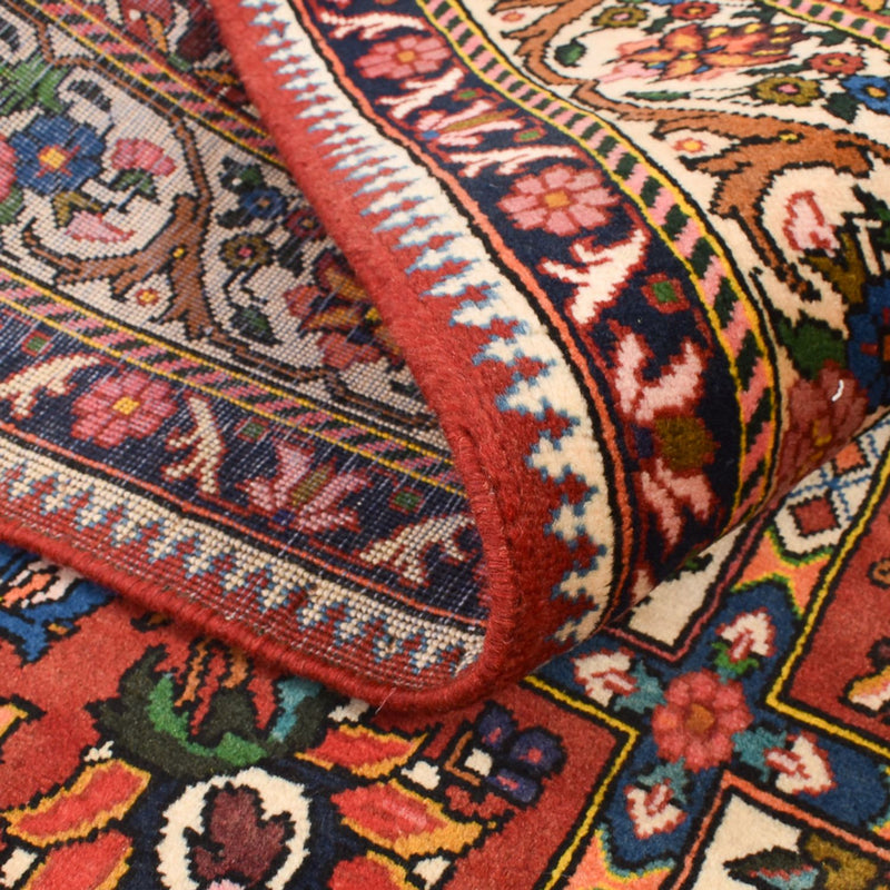 Bakhtiari Teppe 195x139cm - Persisk teppe