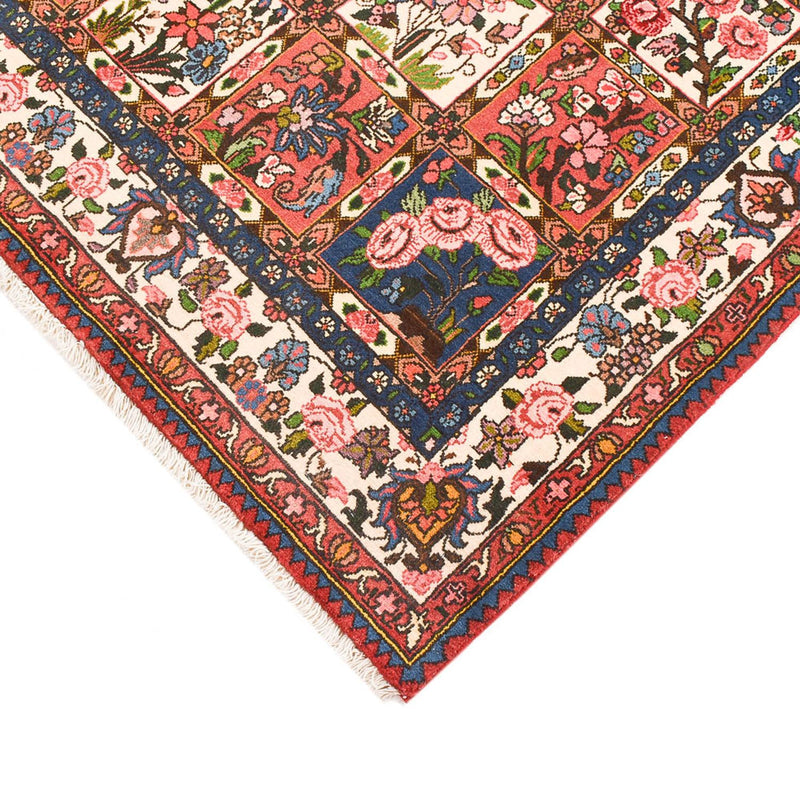 Bakhtiari Teppe 195x136cm - Persisk teppe