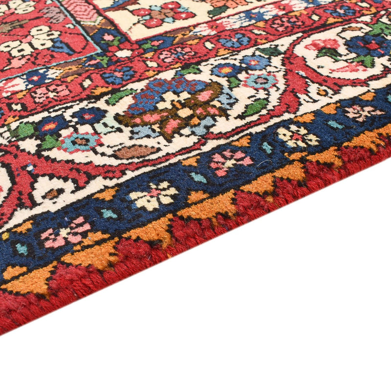 Bakhtiari Teppe 136x200cm - Persisk teppe