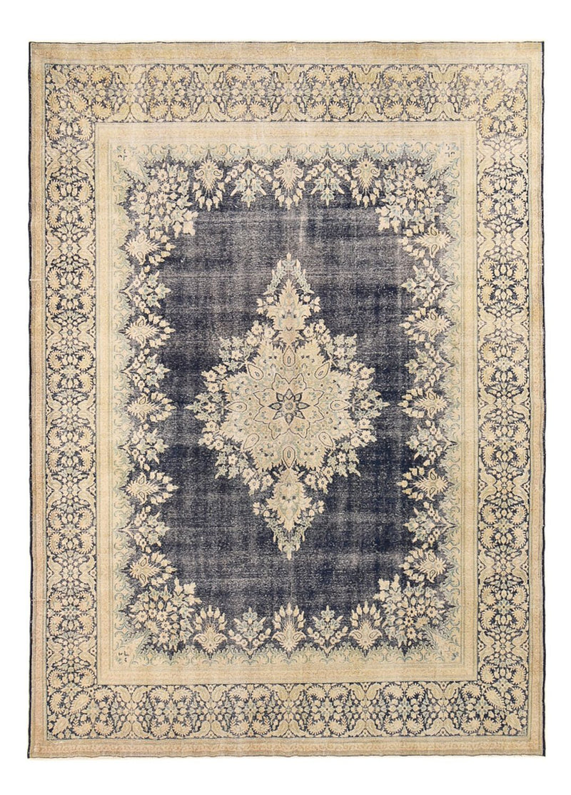 Vintage Carpet 292x406cm