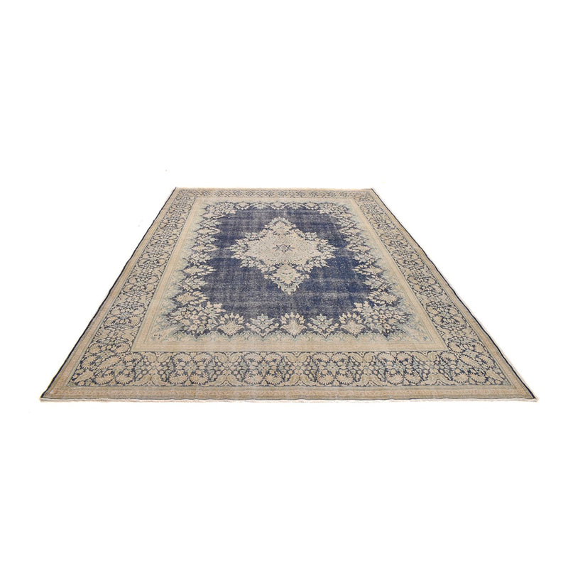 Vintage Carpet 292x406cm