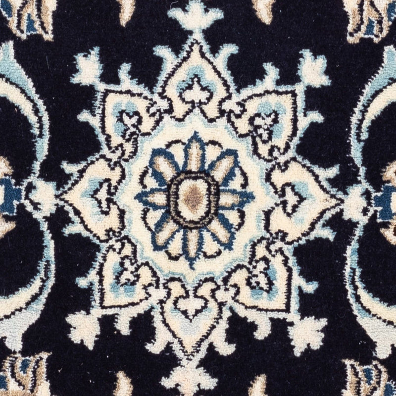 Nain Teppe 139x66cm - Persisk teppe