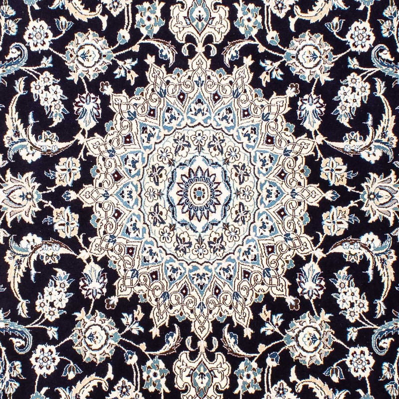 Nain - 9La Teppe 200x251cm - Persisk teppe