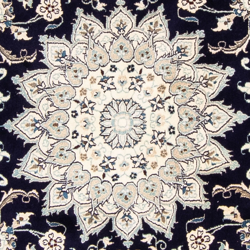 Nain Teppe 243x243cm - Persisk teppe