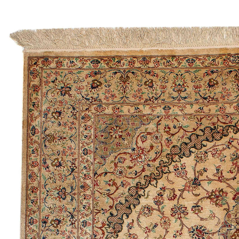 Qom Teppe 195x131cm - Persisk teppe