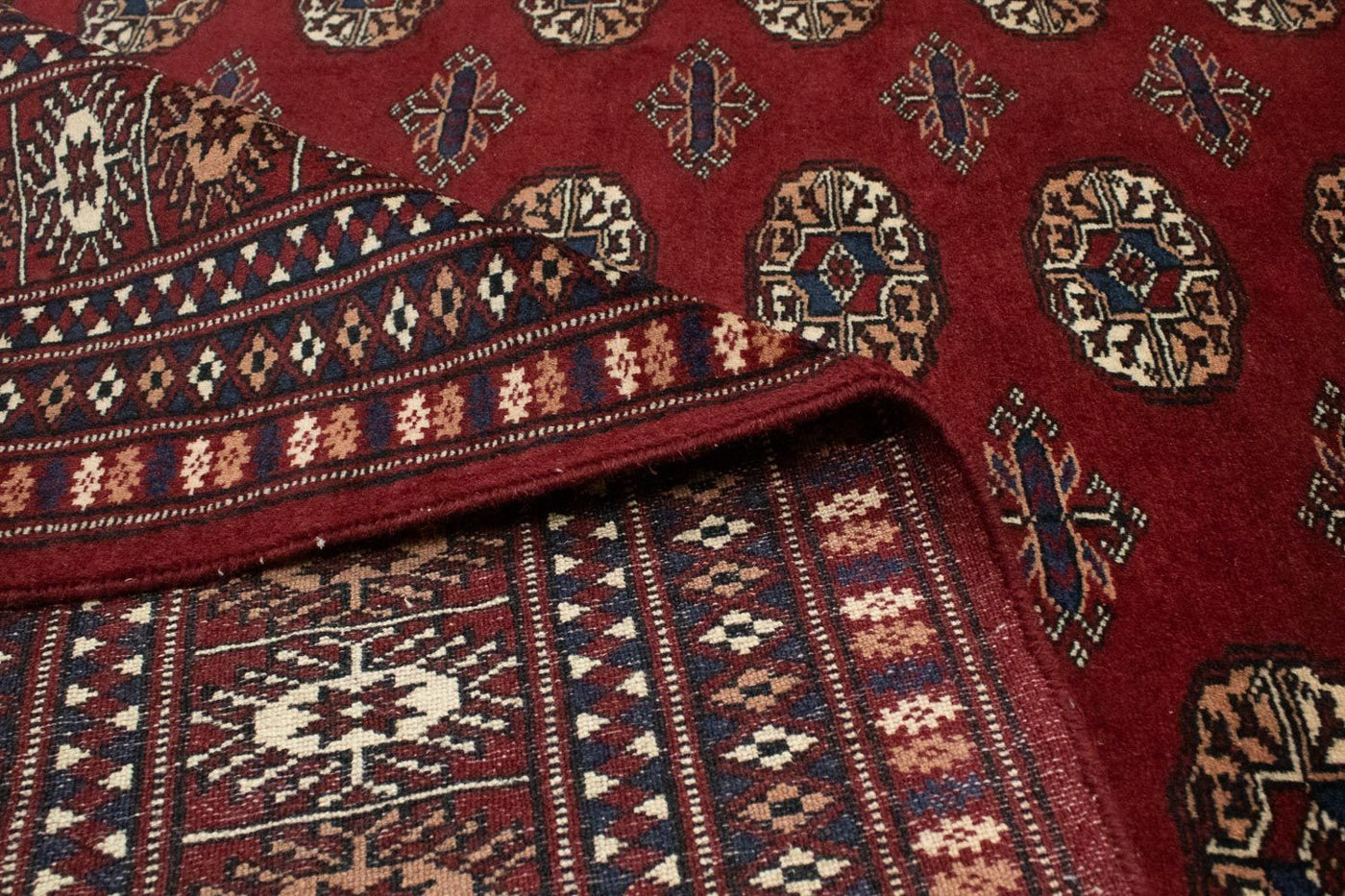 Bukhara Teppe 244x205cm - Orientalsk teppe