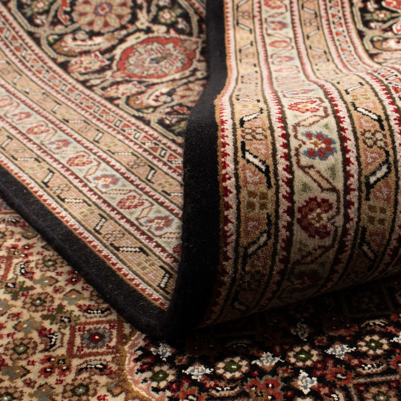 Tabriz Teppe 246x253cm - Persisk teppe
