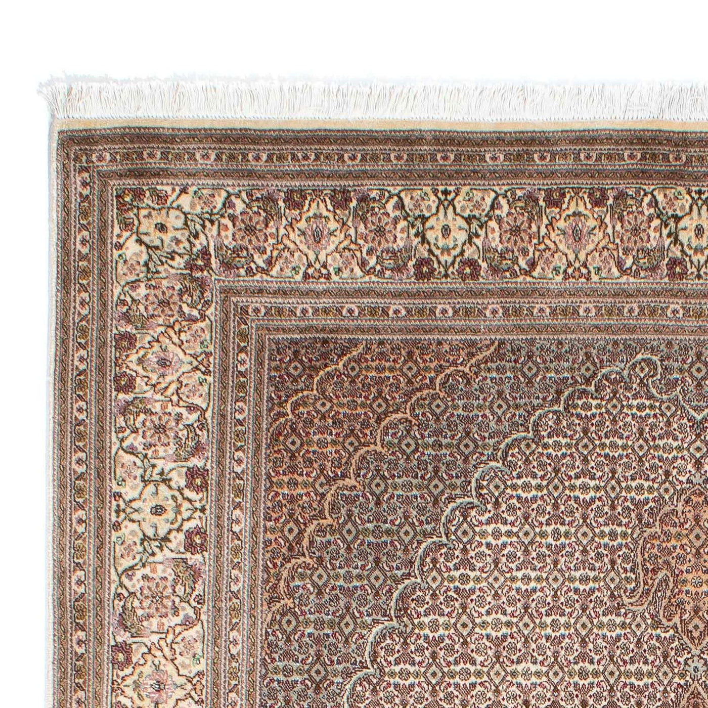 Tabriz Teppe 242x168cm - Persisk teppe