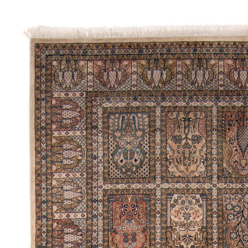 Qom Teppe 195x252cm - Persisk teppe
