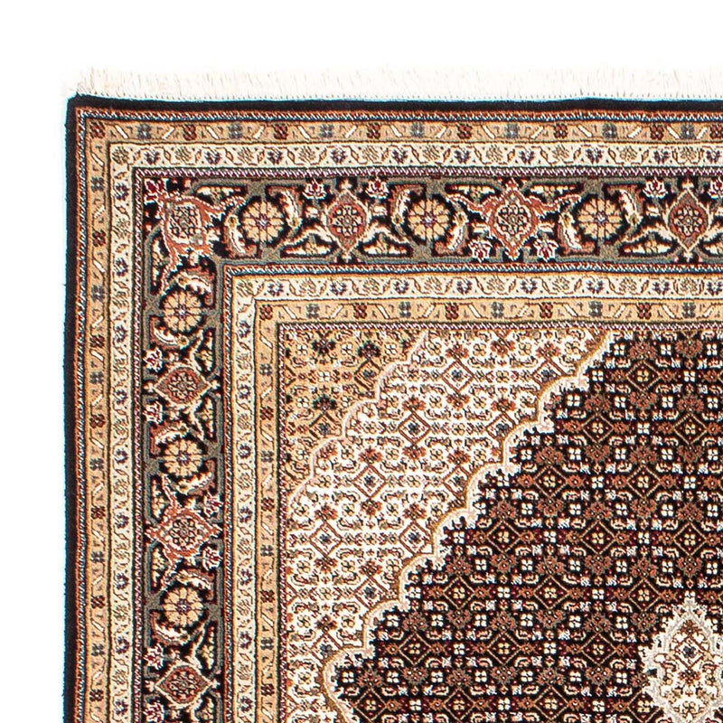 Tabriz Teppe 238x166cm - Persisk teppe