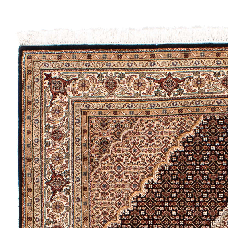 Tabriz Teppe 242x172cm - Persisk teppe